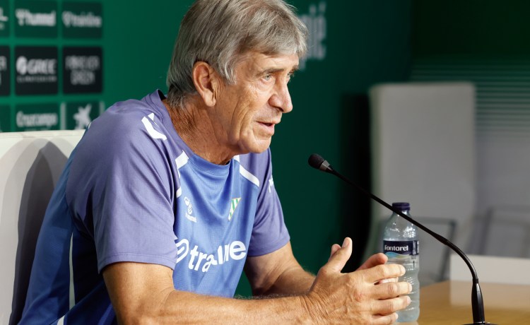 Pellegrini: «Esta competición es diferente, o sigues o te vas fuera, cada partido es una verdadera final» Pellegrini: «Esta competición es diferente, o sigues o te vas fuera, cada partido es una verdadera final»