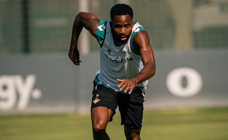 Pellegrini recupera a Bakambu y Pablo García Pellegrini recupera a Bakambu y Pablo García