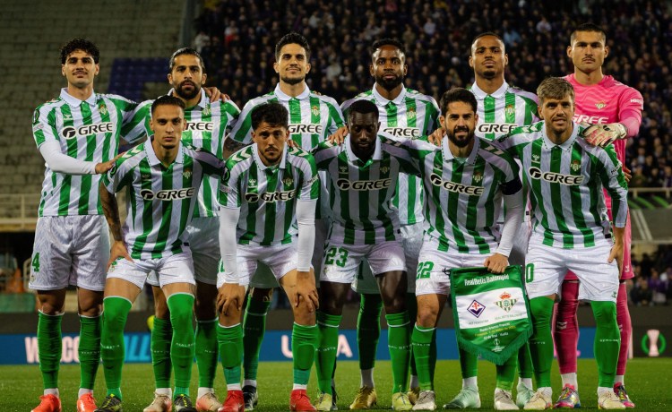 El Betis pagó más de 2,5 millones de euros en primas la pasada temporada El Betis pagó más de 2,5 millones de euros en primas la pasada temporada