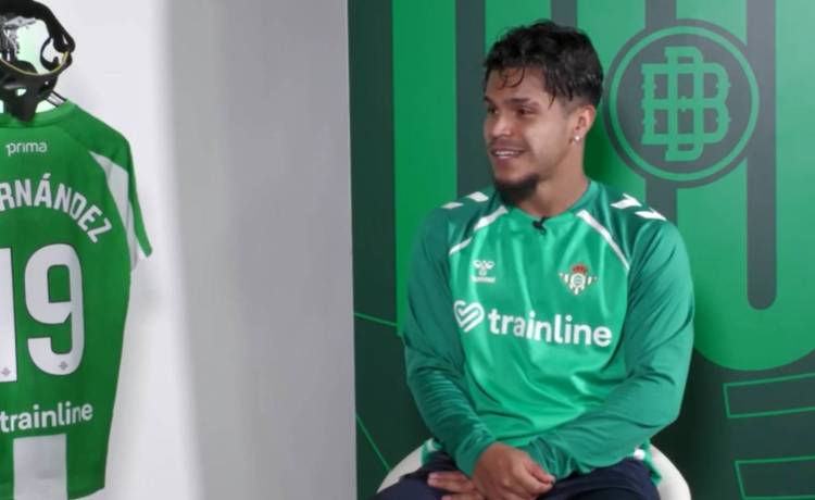 Cucho Hernández, sobre el regreso de Isco: «Se le ve muy fuerte, con ganas» Cucho Hernández, sobre el regreso de Isco: «Se le ve muy fuerte, con ganas»