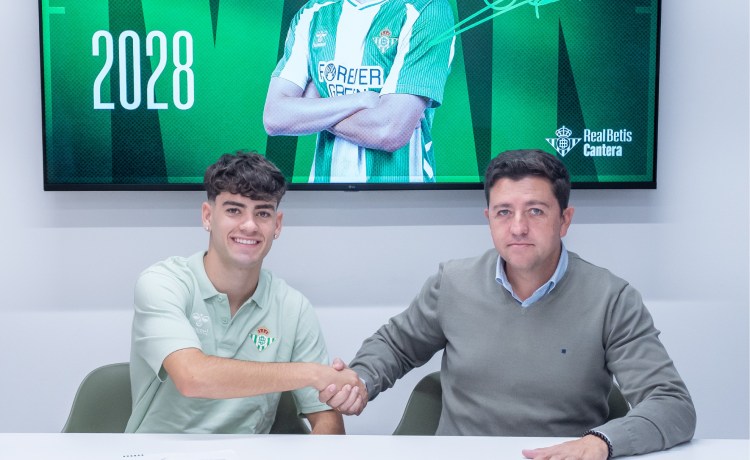 El Betis renueva hasta 2028 a Iván Corralejo, otra de las joyas de su cantera El Betis renueva hasta 2028 a Iván Corralejo, otra de las joyas de su cantera