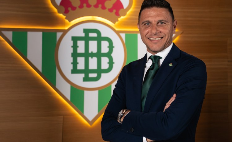 La Junta ratifica el nombramiento de Joaquín como consejero del Betis La Junta ratifica el nombramiento de Joaquín como consejero del Betis