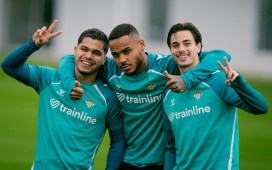 Natan será duda hasta última hora, pero entra en la lista frente al Elche Natan será duda hasta última hora, pero entra en la lista frente al Elche