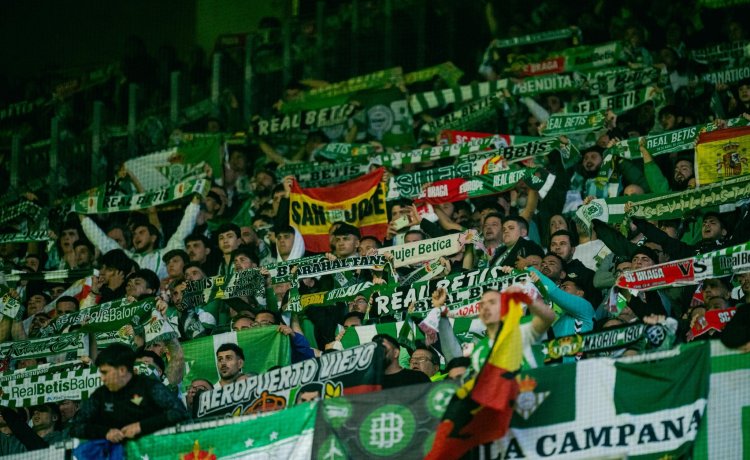 El Betis protesta ante la UEFA por el trato a sus aficionados en Braga El Betis protesta ante la UEFA por el trato a sus aficionados en Braga