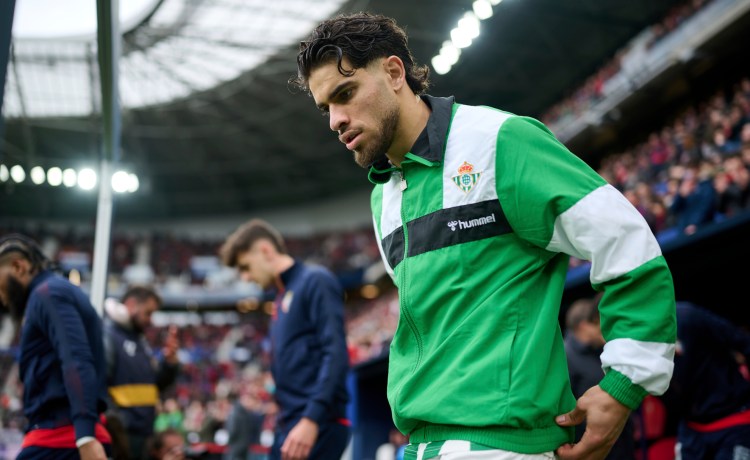 Los dobles dígitos de Abde impulsan al Betis en la la Liga y en Europa Los dobles dígitos de Abde impulsan al Betis en la la Liga y en Europa