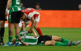 Diego Llorente ironiza sobre la actuación del colegiado: «Le felicito» Diego Llorente ironiza sobre la actuación del colegiado: «Le felicito»