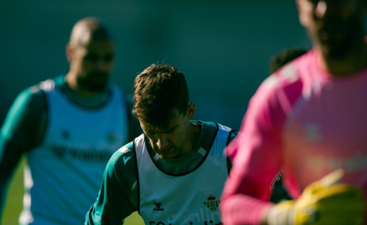 Diego Llorente sufre un esguince de tobillo y se pierde la visita al Girona Diego Llorente sufre un esguince de tobillo y se pierde la visita al Girona