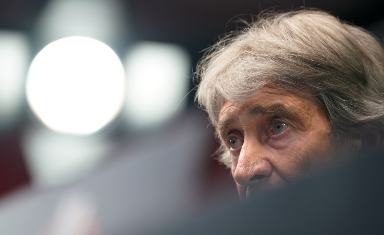 Pellegrini: «Tengo contrato y no creo que el club vaya a cambiar su manera de pensar por un partido puntual» Pellegrini: «Tengo contrato y no creo que el club vaya a cambiar su manera de pensar por un partido puntual»