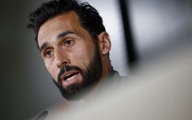 Arbeloa recoge cable con Carvajal Arbeloa recoge cable con Carvajal