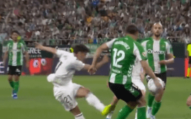 Dos posibles manos polémicas en La Cartuja Dos posibles manos polémicas en La Cartuja