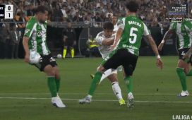 Real Madrid TV apunta al árbitro: «La mano metida en la cartera» Real Madrid TV apunta al árbitro: «La mano metida en la cartera»