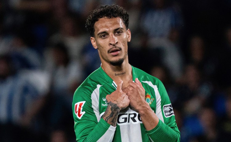 Antony: «Salimos frustrados y tristes, pero el martes tenemos un partido muy importante con nuestra gente» Antony: «Salimos frustrados y tristes, pero el martes tenemos un partido muy importante con nuestra gente»