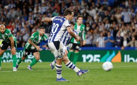 El Betis se complica la vida (otra vez) cuando mejor lo tenía El Betis se complica la vida (otra vez) cuando mejor lo tenía