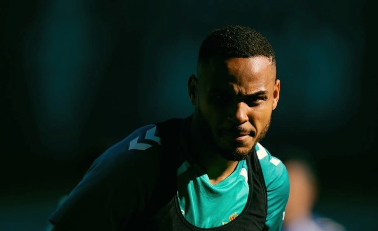 Natan no se entrena con el grupo en la última sesión de trabajo antes de recibir al Elche Natan no se entrena con el grupo en la última sesión de trabajo antes de recibir al Elche
