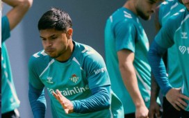 La temporada del Cucho en el Betis tiene doble premio: del sueño de la Champions al Mundial con Colombia La temporada del Cucho en el Betis tiene doble premio: del sueño de la Champions al Mundial con Colombia