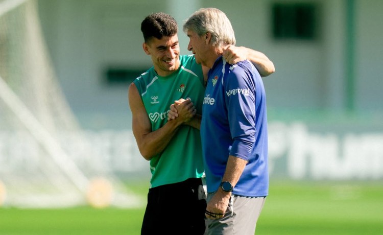Pellegrini: «Lograr el objetivo de la Champions dos fechas antes es para levantarles una estatua» Pellegrini: «Lograr el objetivo de la Champions dos fechas antes es para levantarles una estatua»