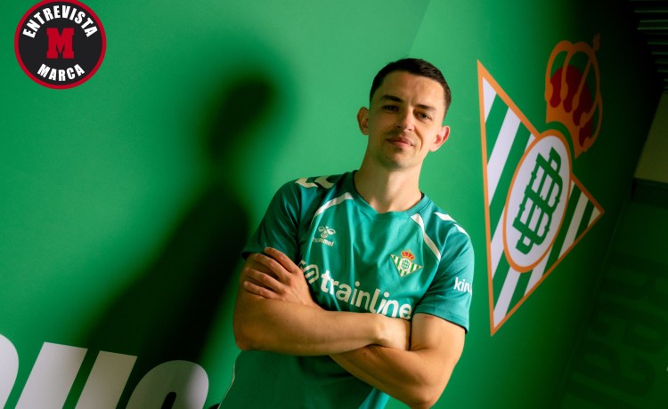 Álvaro Fidalgo: «Estoy orgulloso de ser asturiano y español, pero México me dio un cariño especial» Álvaro Fidalgo: «Estoy orgulloso de ser asturiano y español, pero México me dio un cariño especial»