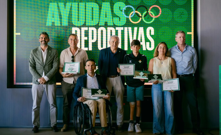 La Fundación Real Betis Balompié entrega sus V Ayudas Deportivas La Fundación Real Betis Balompié entrega sus V Ayudas Deportivas