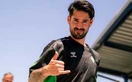 El Betis pone rumbo a su ‘stage’ en Alemania con 28 futbolistas El Betis pone rumbo a su ‘stage’ en Alemania con 28 futbolistas