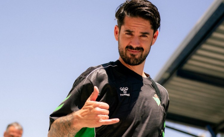 El Betis pone rumbo a su ‘stage’ en Alemania con 28 futbolistas El Betis pone rumbo a su ‘stage’ en Alemania con 28 futbolistas