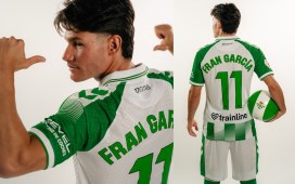 Fran García elige el 11, un dorsal ‘errante’, pero con historia en el Betis Fran García elige el 11, un dorsal ‘errante’, pero con historia en el Betis