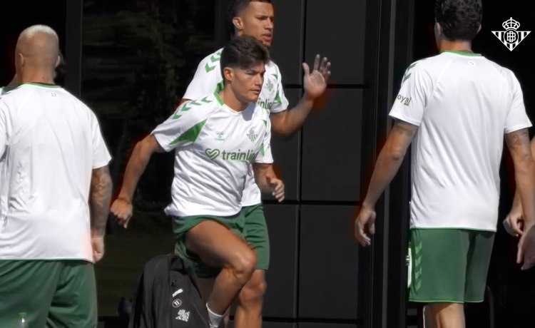 Fran García ya es uno más en el Betis: así ha sido su primer entrenamiento en el ‘stage’ de Alemania Fran García ya es uno más en el Betis: así ha sido su primer entrenamiento en el ‘stage’ de Alemania