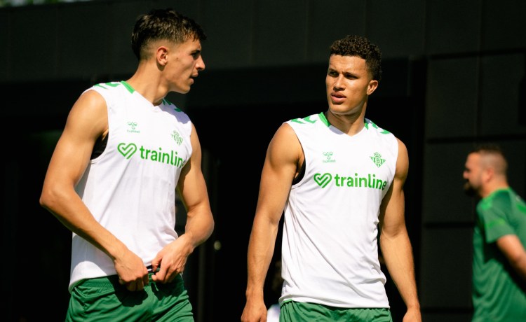El Betis ultima la marcha de Deossa y avanza en una planificación más profunda de lo esperado El Betis ultima la marcha de Deossa y avanza en una planificación más profunda de lo esperado