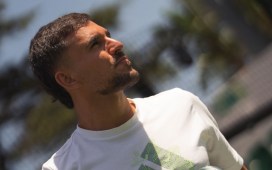 El Betis se da tiempo con Ceballos: «No hay que hacer telenovelas de los mercados de fichajes» El Betis se da tiempo con Ceballos: «No hay que hacer telenovelas de los mercados de fichajes»
