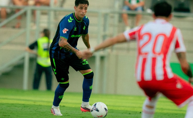 Valentín Gómez: «Mi mente y mi objetivo están en hacer un buen año en el Betis» Valentín Gómez: «Mi mente y mi objetivo están en hacer un buen año en el Betis»