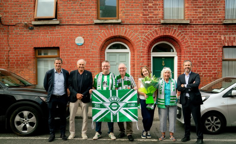 El Betis rinde homenaje en Dublín a Patrick O’Connell El Betis rinde homenaje en Dublín a Patrick O’Connell
