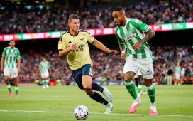 El Betis se gusta y golea al Arsenal El Betis se gusta y golea al Arsenal