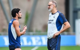 Guedes vuelve a entrenar con el grupo pero parece que la visita al Betis le llega pronto Guedes vuelve a entrenar con el grupo pero parece que la visita al Betis le llega pronto