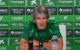 Pellegrini quiere de vuelta a Amrabat: «Es mejor contar con un jugador que ya estuvo aquí» Pellegrini quiere de vuelta a Amrabat: «Es mejor contar con un jugador que ya estuvo aquí»