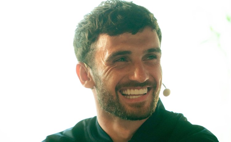 Troy Parrott cambia Inglaterra por el Betis: «Venir aquí me entusiasmaba» Troy Parrott cambia Inglaterra por el Betis: «Venir aquí me entusiasmaba»