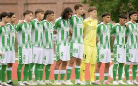 El juvenil verdiblanco suma un punto a domicilio en su debut europeo El juvenil verdiblanco suma un punto a domicilio en su debut europeo