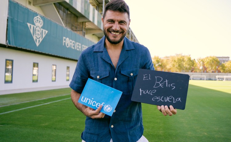 El Betis y UNICEF se unen para impulsar el acceso a la educación El Betis y UNICEF se unen para impulsar el acceso a la educación