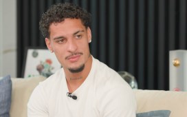 Antony relata su calvario con la pubalgia: «Terminé la temporada tomando pastillas para jugar» Antony relata su calvario con la pubalgia: «Terminé la temporada tomando pastillas para jugar»