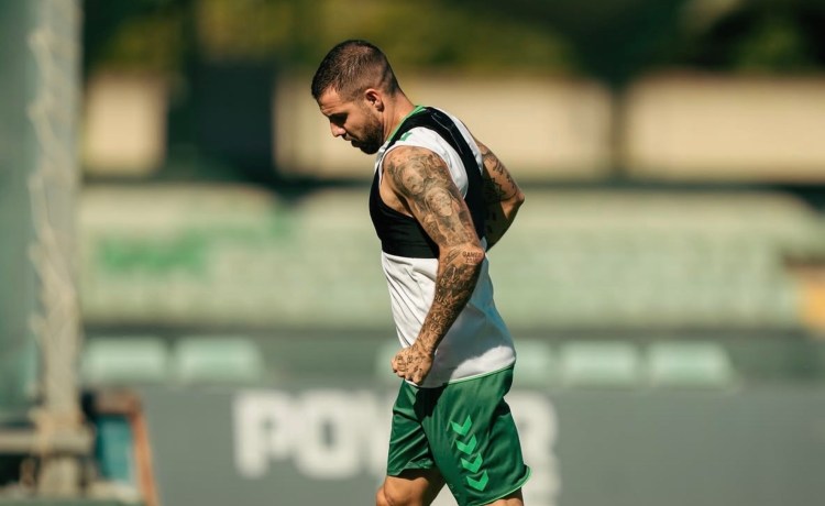 Ruibal regresa parcialmente al grupo en un entrenamiento con Ceballos Ruibal regresa parcialmente al grupo en un entrenamiento con Ceballos