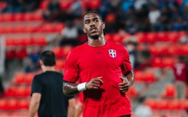 Junior regresa a Sevilla para ser examinado por los médicos del Betis Junior regresa a Sevilla para ser examinado por los médicos del Betis