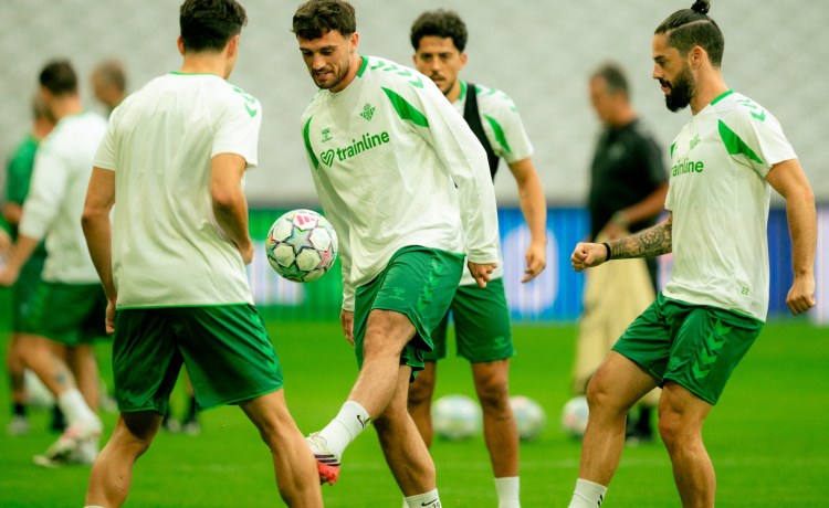 Iker Losada vuelve a quedarse fuera Iker Losada vuelve a quedarse fuera