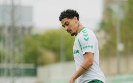 Antony trabaja con el grupo y apunta a estar disponible ante el Oporto Antony trabaja con el grupo y apunta a estar disponible ante el Oporto