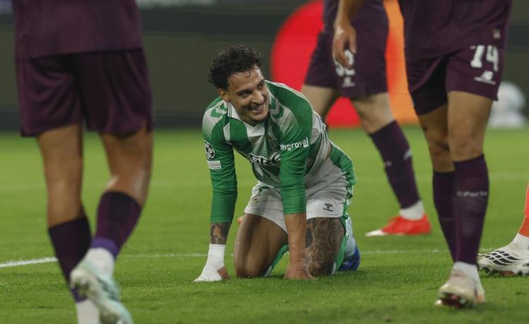 Antony: «Estamos construyendo ese espíritu de ganar» Antony: «Estamos construyendo ese espíritu de ganar»