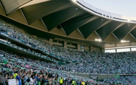 El Betis alerta a su afición: Dortmund, en juego por posibles sanciones El Betis alerta a su afición: Dortmund, en juego por posibles sanciones