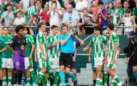 El gol anulado a Lo Celso, desde la ‘RefCam’: «Sólo por el gol que ha metido hay que dejarlo, por el fútbol» El gol anulado a Lo Celso, desde la ‘RefCam’: «Sólo por el gol que ha metido hay que dejarlo, por el fútbol»