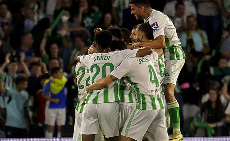 El Betis lleva 70 jornadas consecutivas por delante del Sevilla El Betis lleva 70 jornadas consecutivas por delante del Sevilla