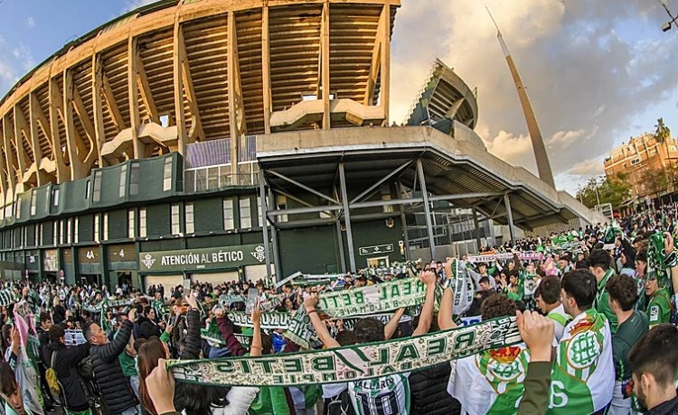 Estos son los riesgos de prestar tu carnet para el derbi Estos son los riesgos de prestar tu carnet para el derbi
