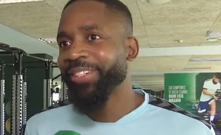 Bakambu se machaca en el gimnasio: «Voy a volver más fuerte» Bakambu se machaca en el gimnasio: «Voy a volver más fuerte»