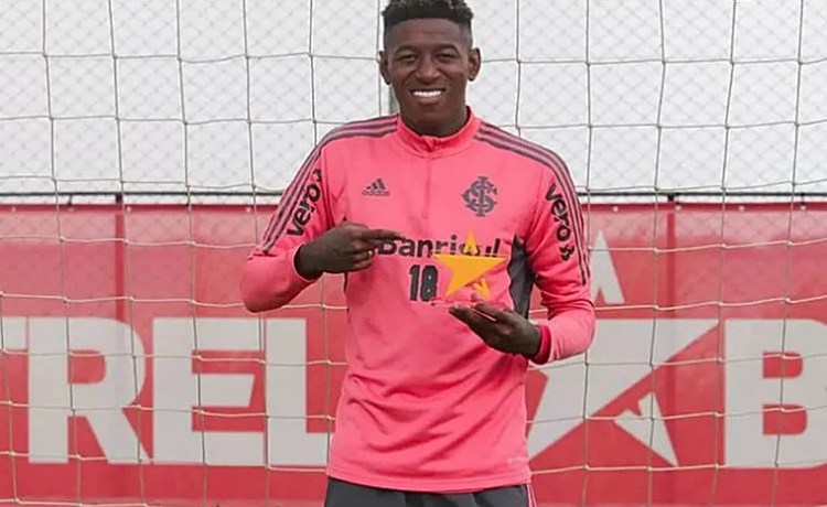 El Betis ultima el fichaje de Vitao El Betis ultima el fichaje de Vitao