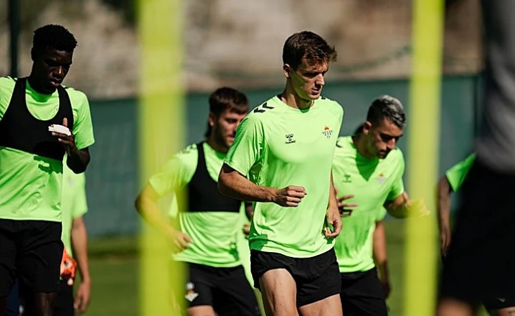 Bayer Leverkusen – Betis: Pellegrini apuesta por un once que apunta al Girona Bayer Leverkusen – Betis: Pellegrini apuesta por un once que apunta al Girona
