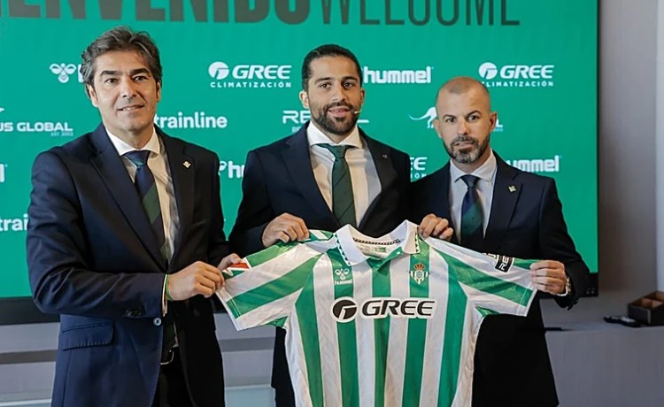 Ricardo Rodríguez: «Puedo jugar en muchas posiciones, lo he demostrado en mi carrera» Ricardo Rodríguez: «Puedo jugar en muchas posiciones, lo he demostrado en mi carrera»